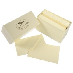 Coffret de correspondance "Mode de Paris". Format: 9,7 x 15,2 cm + 10 x 15,8 cm - Ivoire - Ivoire